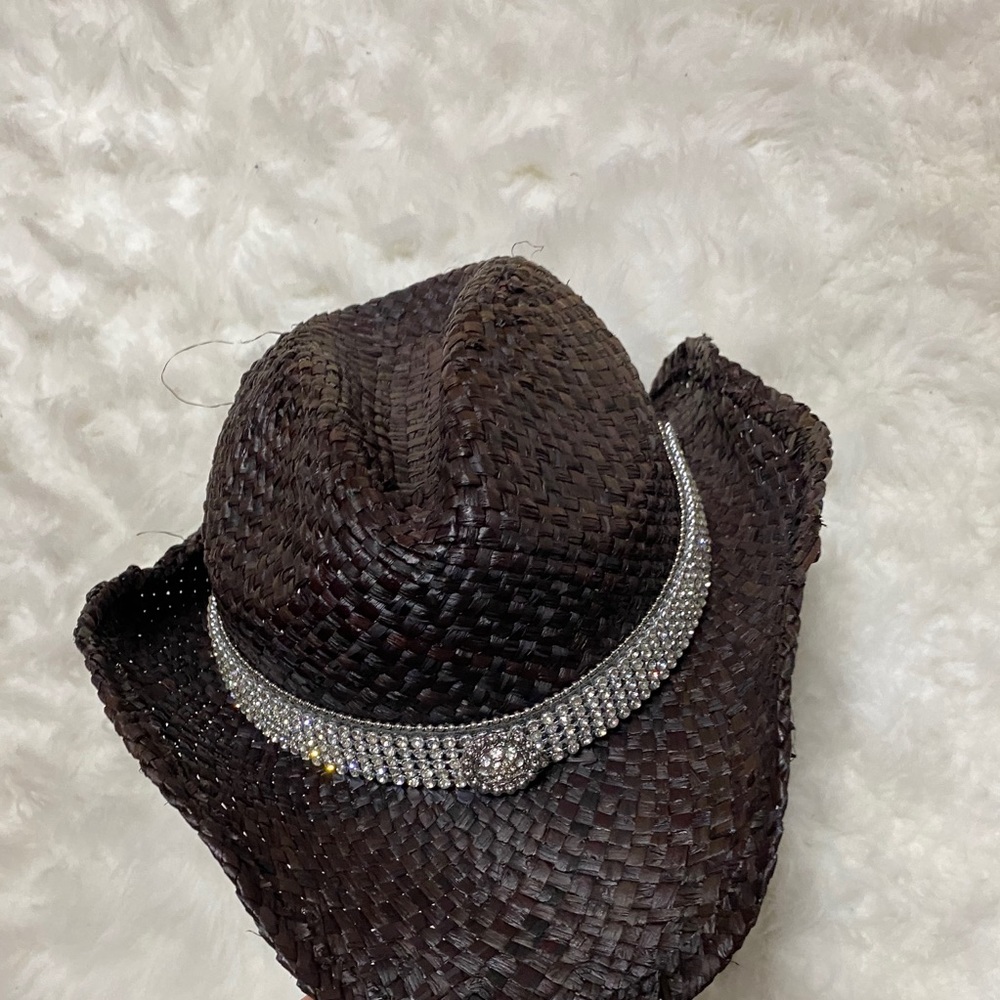 Like new cowgirl hat